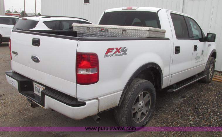 image for item H4700 2007 Ford F150 FX4 SuperCab pickup truck