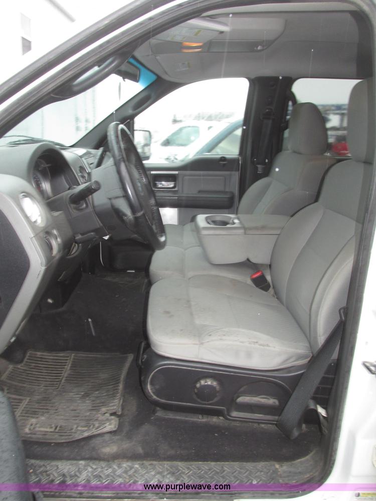 image for item H4700 2007 Ford F150 FX4 SuperCab pickup truck