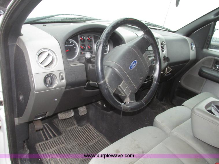 image for item H4700 2007 Ford F150 FX4 SuperCab pickup truck