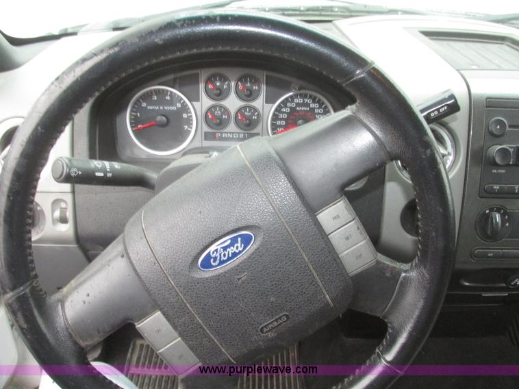 image for item H4700 2007 Ford F150 FX4 SuperCab pickup truck