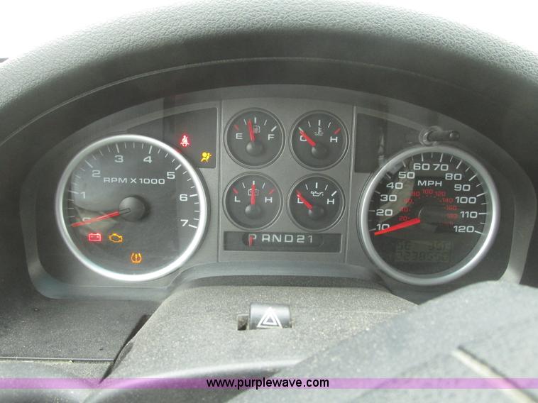 image for item H4700 2007 Ford F150 FX4 SuperCab pickup truck