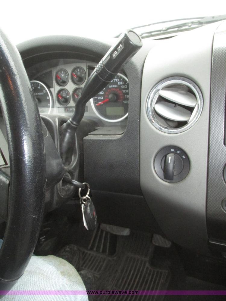 image for item H4700 2007 Ford F150 FX4 SuperCab pickup truck