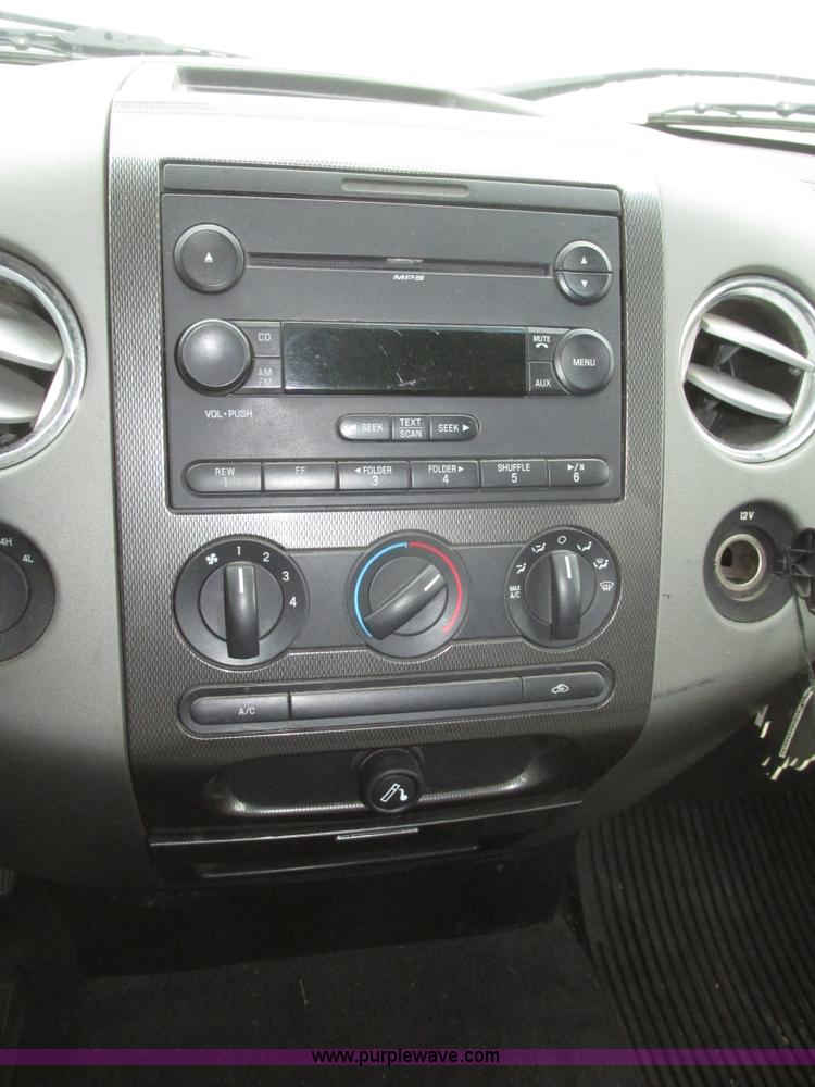 image for item H4700 2007 Ford F150 FX4 SuperCab pickup truck