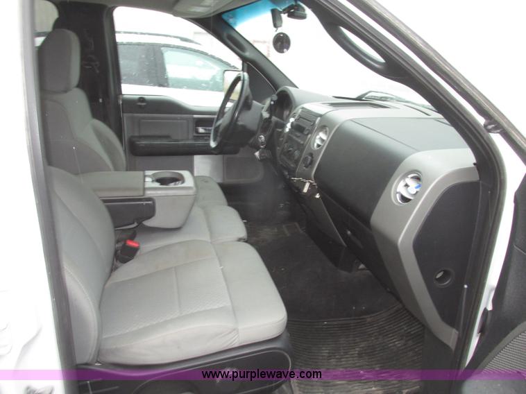 image for item H4700 2007 Ford F150 FX4 SuperCab pickup truck