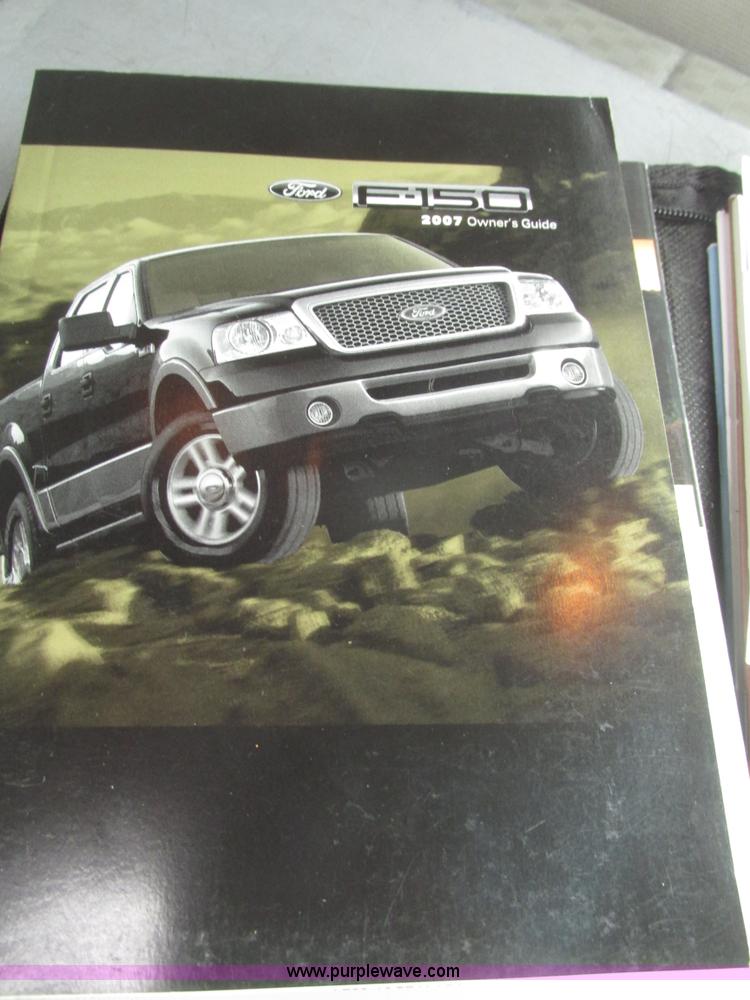 image for item H4700 2007 Ford F150 FX4 SuperCab pickup truck
