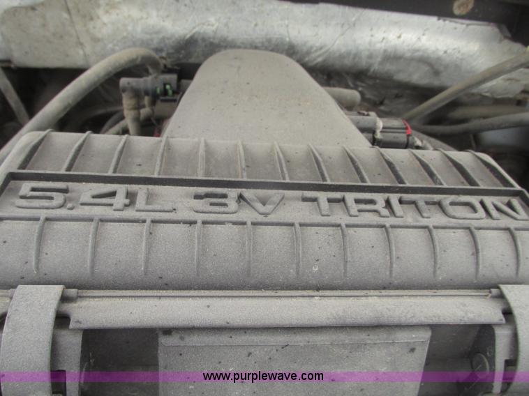 image for item H4700 2007 Ford F150 FX4 SuperCab pickup truck