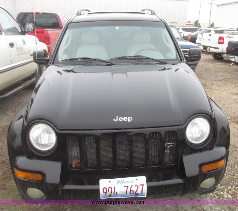 image for item H4702 2003 Jeep Liberty Limited SUV