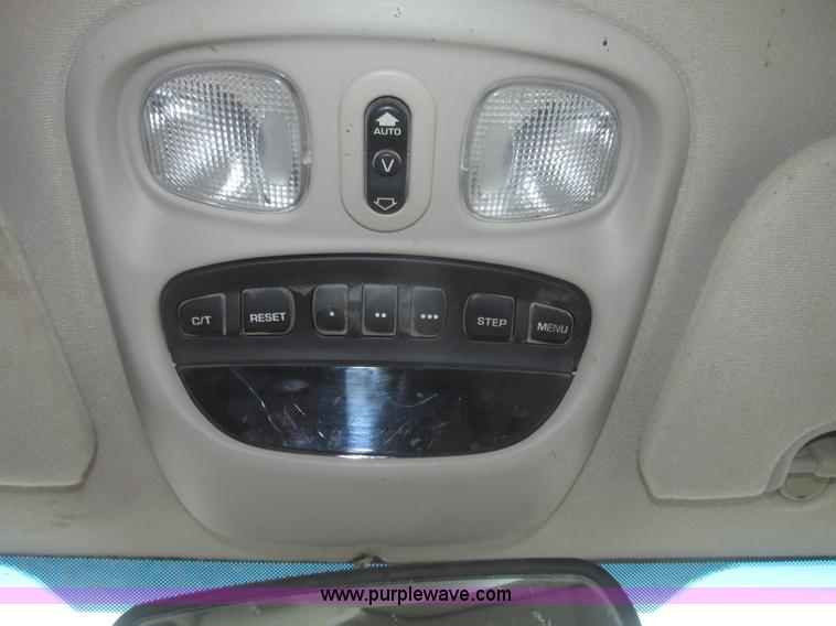 image for item H4702 2003 Jeep Liberty Limited SUV