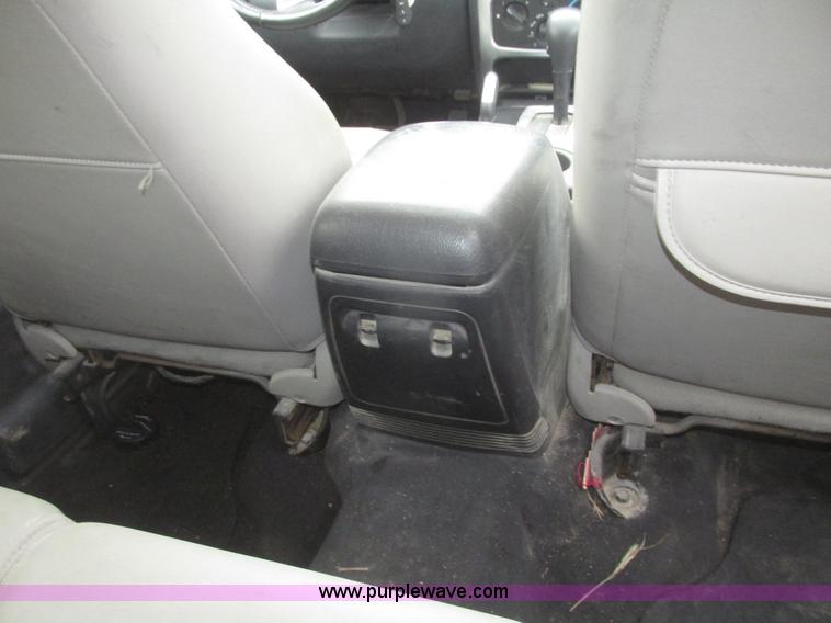 image for item H4702 2003 Jeep Liberty Limited SUV