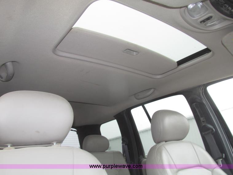 image for item H4702 2003 Jeep Liberty Limited SUV