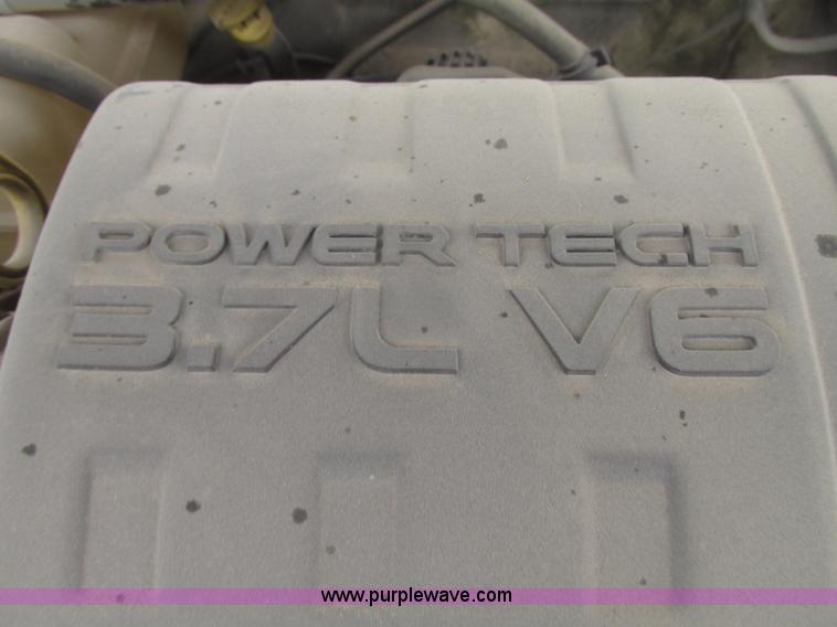 image for item H4702 2003 Jeep Liberty Limited SUV