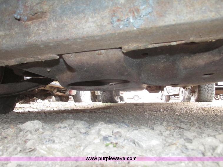 image for item H4702 2003 Jeep Liberty Limited SUV