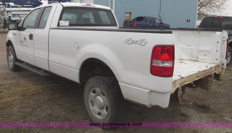 image for item H4703 2008 Ford F150 XL SuperCab pickup truck