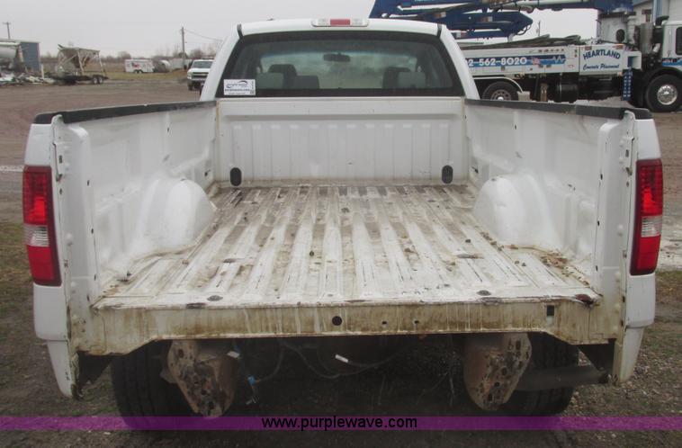image for item H4703 2008 Ford F150 XL SuperCab pickup truck
