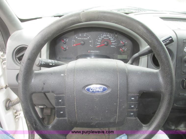 image for item H4703 2008 Ford F150 XL SuperCab pickup truck