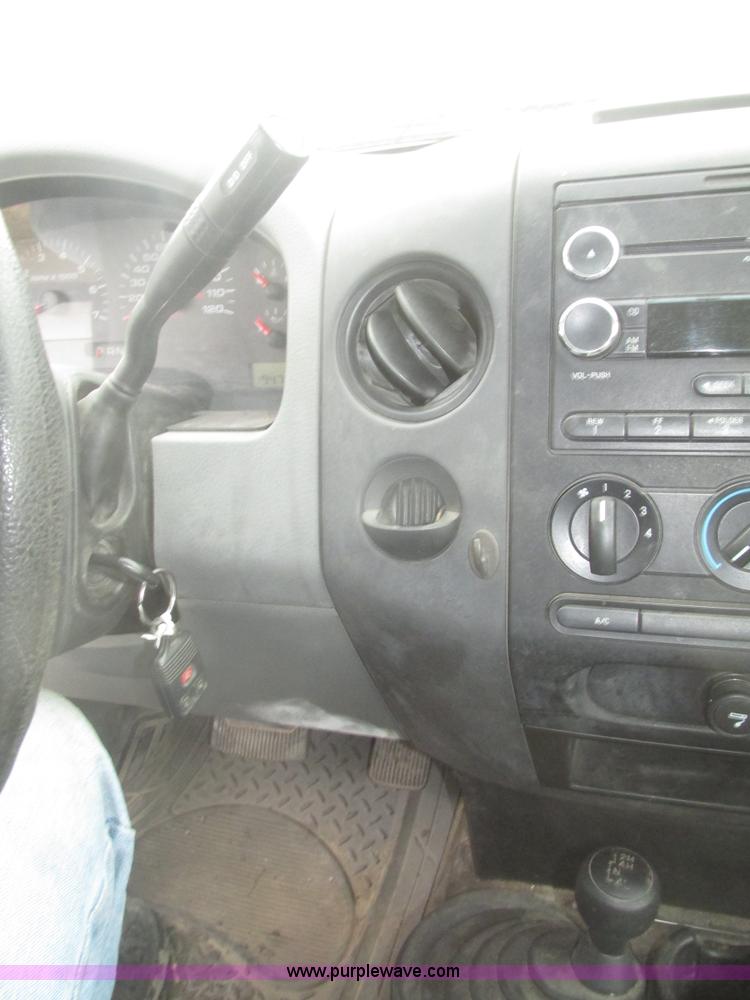 image for item H4703 2008 Ford F150 XL SuperCab pickup truck