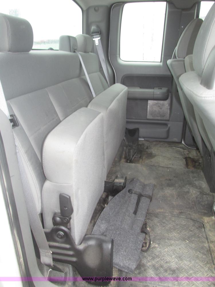 image for item H4703 2008 Ford F150 XL SuperCab pickup truck