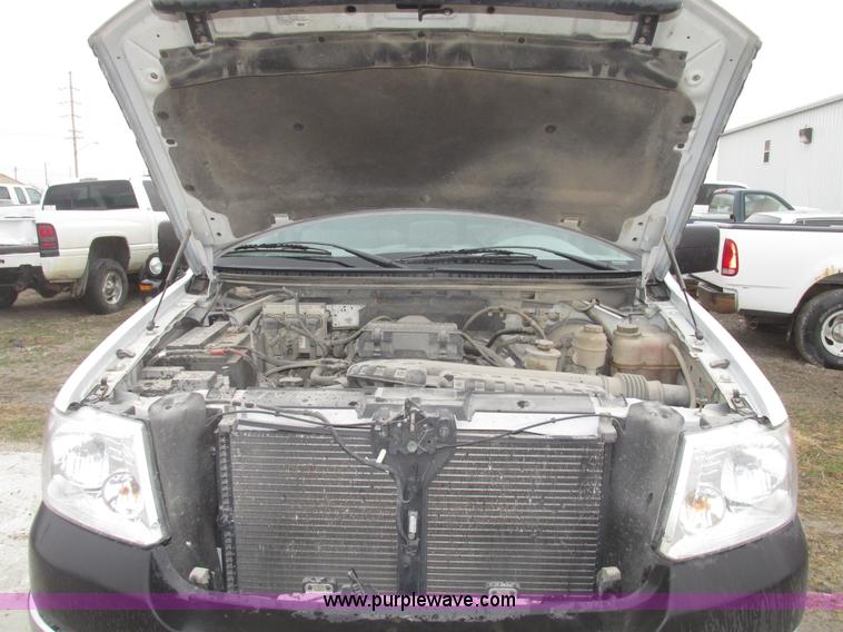image for item H4703 2008 Ford F150 XL SuperCab pickup truck