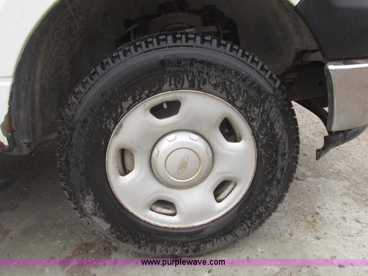 image for item H4703 2008 Ford F150 XL SuperCab pickup truck