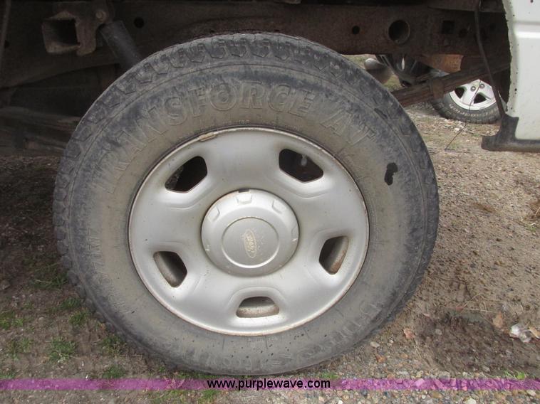 image for item H4703 2008 Ford F150 XL SuperCab pickup truck