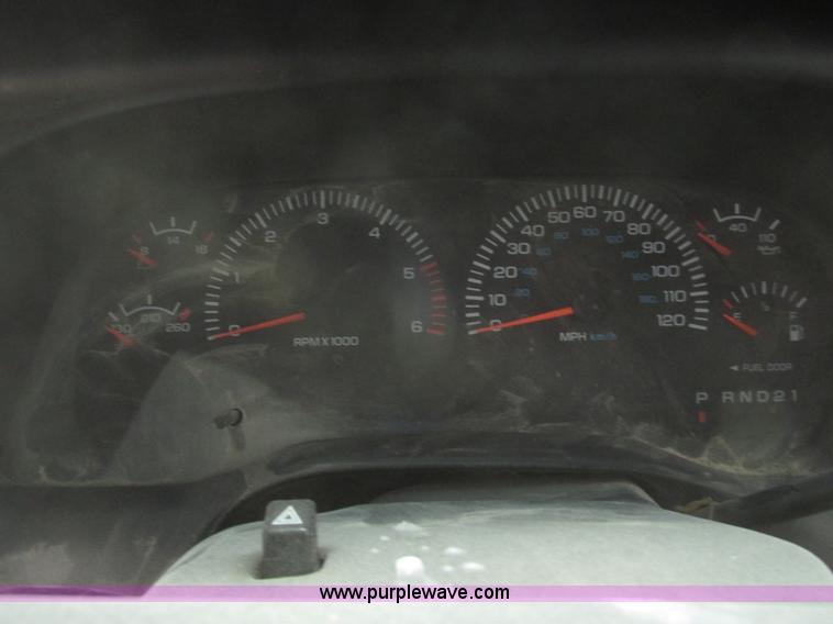 image for item H4704 2001 Dodge Ram 1500 Quad Cab pickup truck