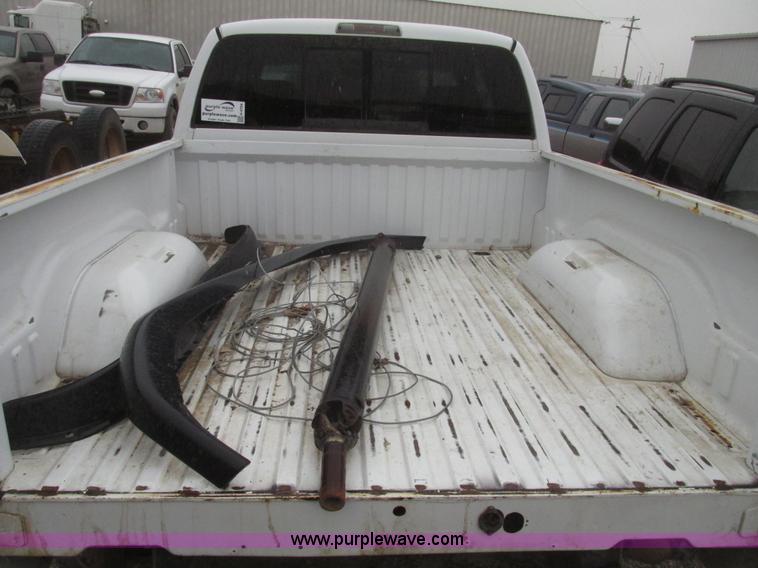 image for item H4704 2001 Dodge Ram 1500 Quad Cab pickup truck