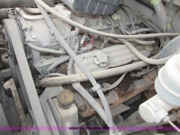 image for item H4704 2001 Dodge Ram 1500 Quad Cab pickup truck