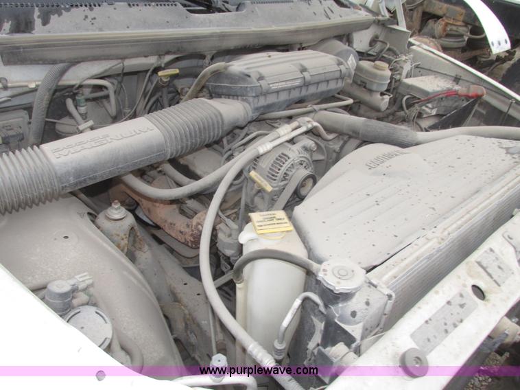 image for item H4704 2001 Dodge Ram 1500 Quad Cab pickup truck