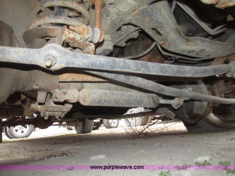 image for item H4704 2001 Dodge Ram 1500 Quad Cab pickup truck