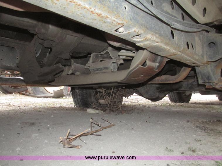 image for item H4704 2001 Dodge Ram 1500 Quad Cab pickup truck