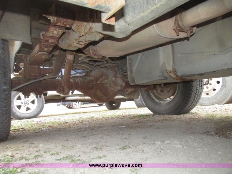 image for item H4704 2001 Dodge Ram 1500 Quad Cab pickup truck