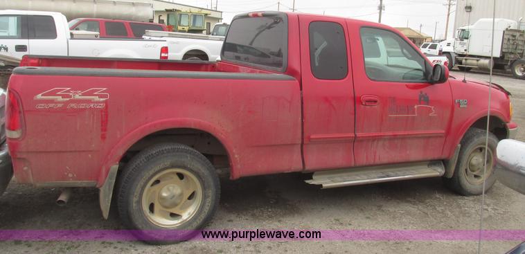 image for item H4705 2000 Ford F150 XLT SuperCab pickup truck