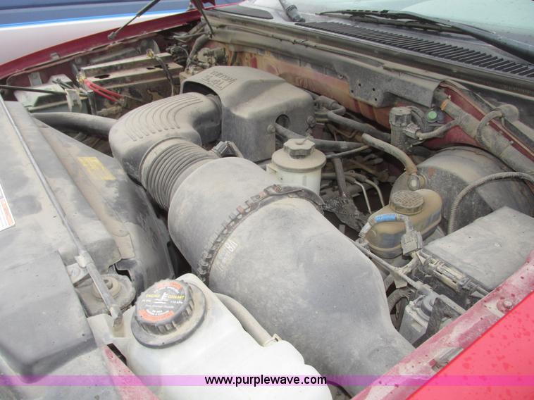 image for item H4705 2000 Ford F150 XLT SuperCab pickup truck