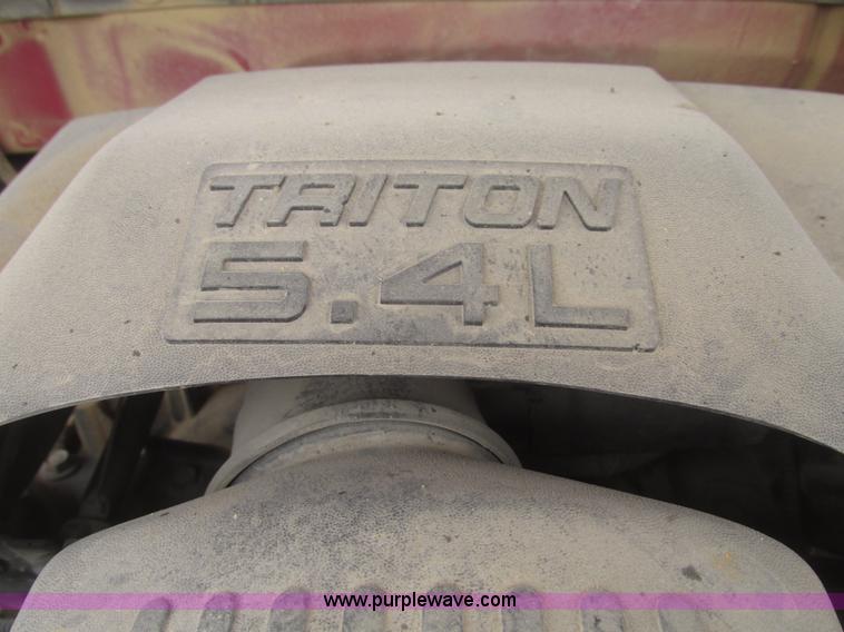 image for item H4705 2000 Ford F150 XLT SuperCab pickup truck