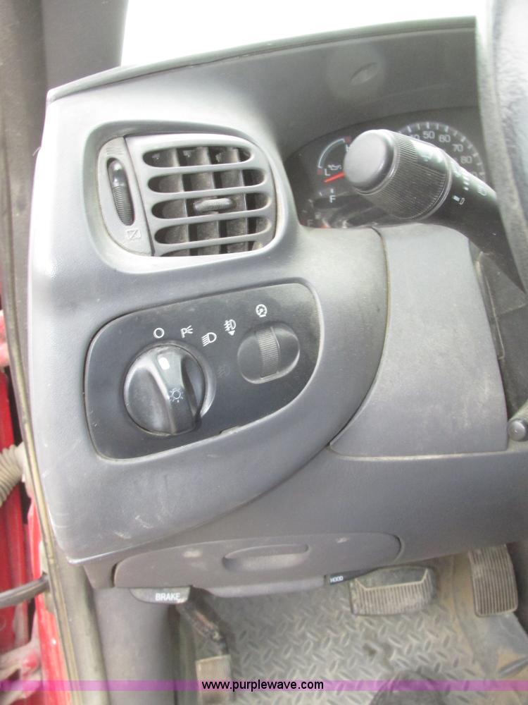 image for item H4705 2000 Ford F150 XLT SuperCab pickup truck