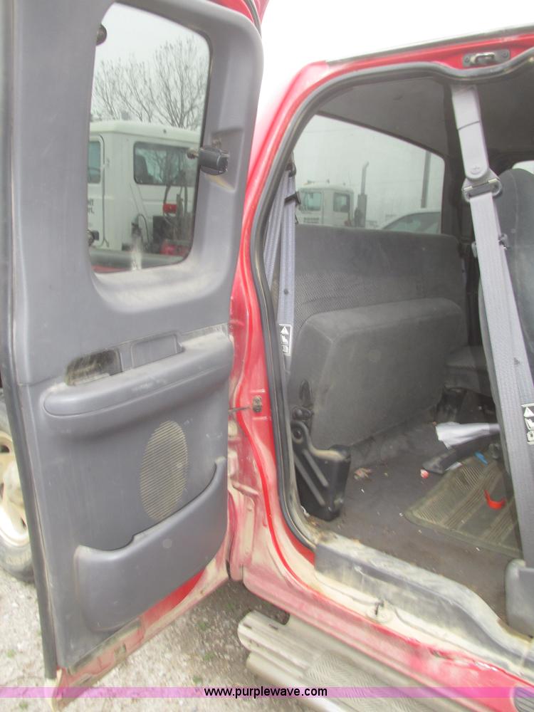 image for item H4705 2000 Ford F150 XLT SuperCab pickup truck