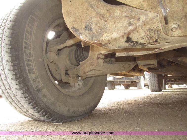 image for item H4705 2000 Ford F150 XLT SuperCab pickup truck