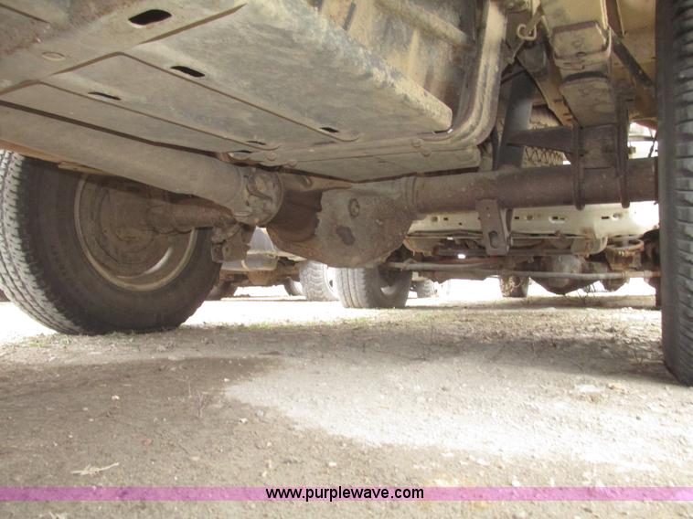 image for item H4705 2000 Ford F150 XLT SuperCab pickup truck