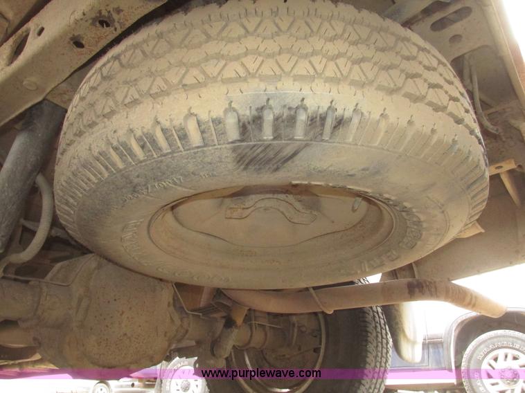 image for item H4705 2000 Ford F150 XLT SuperCab pickup truck