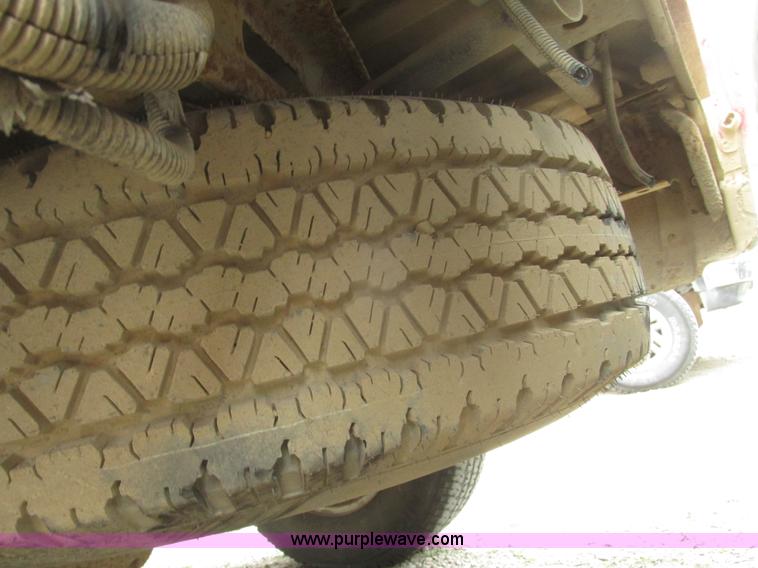 image for item H4705 2000 Ford F150 XLT SuperCab pickup truck