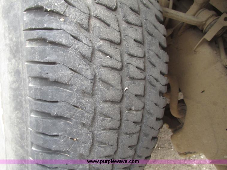 image for item H4705 2000 Ford F150 XLT SuperCab pickup truck