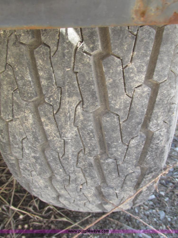 image for item H4708 2004 Bil-jax ET-2000 deck level ground loading trailer