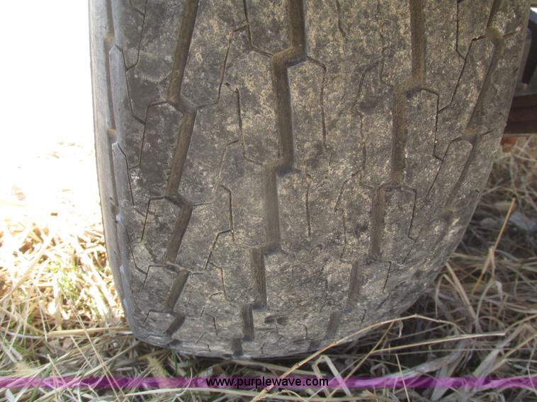 image for item H4708 2004 Bil-jax ET-2000 deck level ground loading trailer