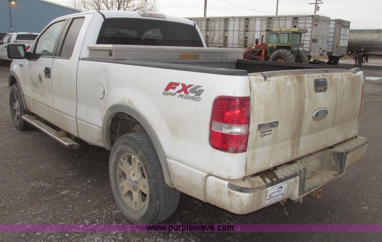 image for item H4711 2007 Ford F150 FX4 SuperCab pickup truck