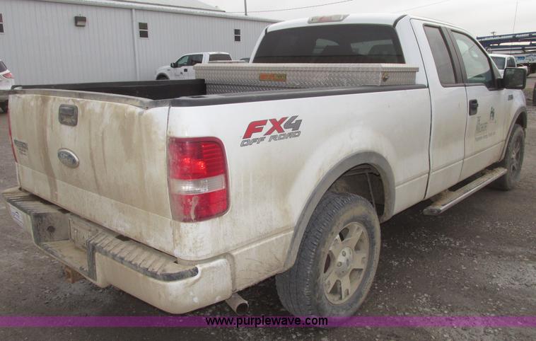 image for item H4711 2007 Ford F150 FX4 SuperCab pickup truck