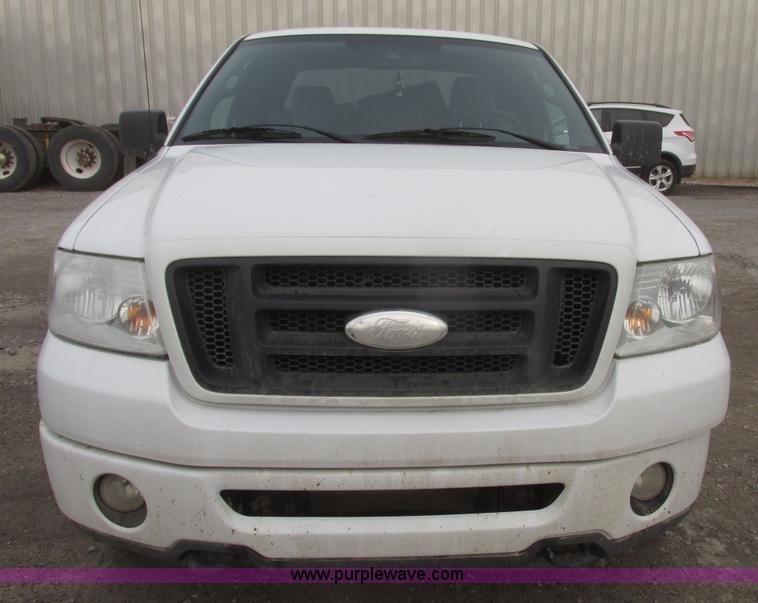 image for item H4711 2007 Ford F150 FX4 SuperCab pickup truck