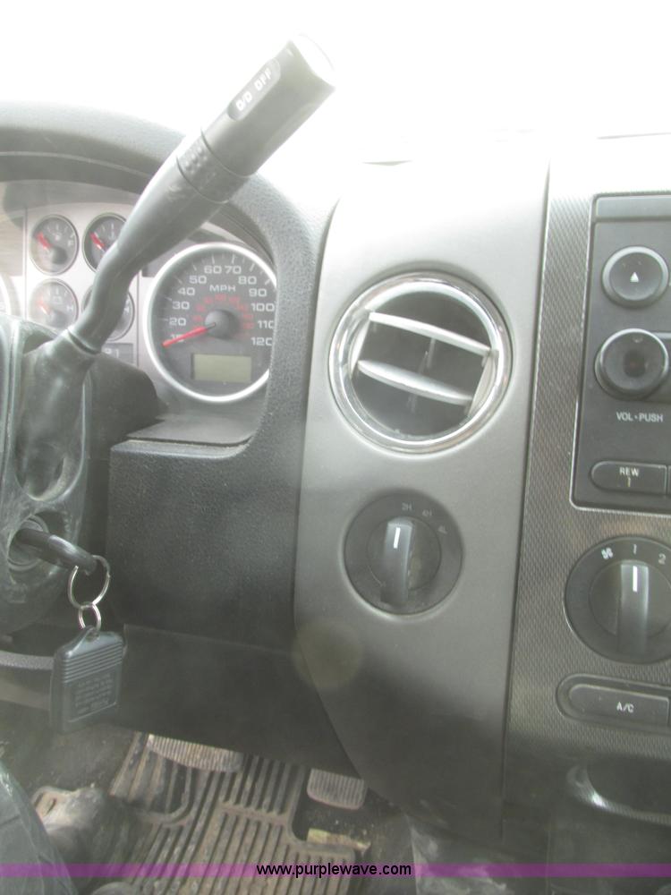 image for item H4711 2007 Ford F150 FX4 SuperCab pickup truck