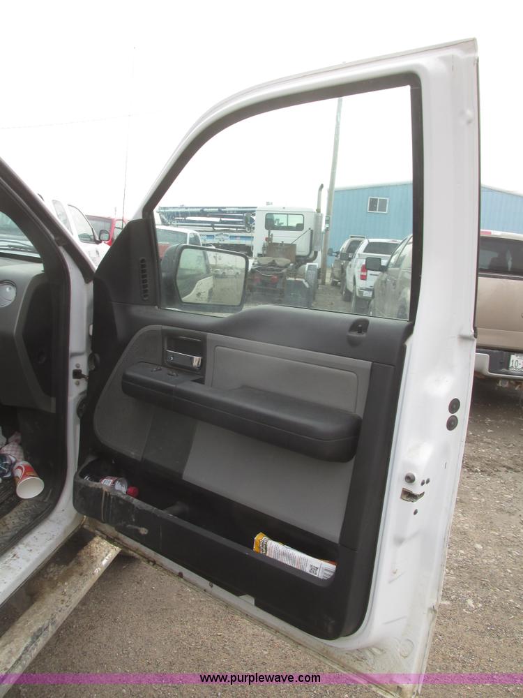 image for item H4711 2007 Ford F150 FX4 SuperCab pickup truck