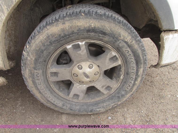 image for item H4711 2007 Ford F150 FX4 SuperCab pickup truck