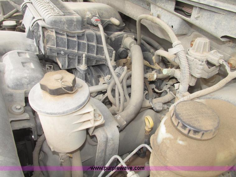 image for item H4713 2005 Ford F150 XLT SuperCrew pickup truck